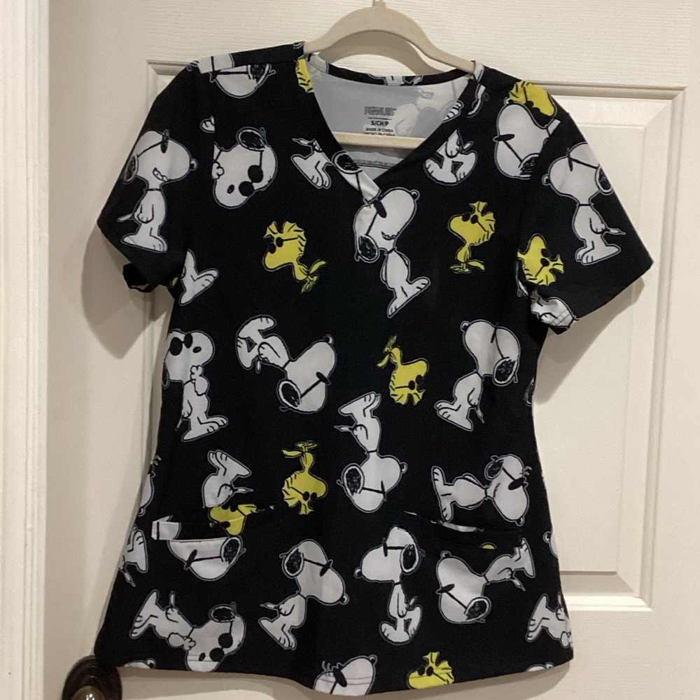 Peanuts Black Snoopy & Yellow Woodstock Short Sleeve Scrub top.